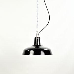 brocante Zwart emaille franse lamp uit meubelmakerij