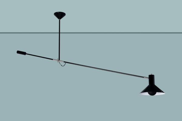 designlamp plafondlamp van ANVIA de vliegende Hertog genaamd in zwarte uitvoering