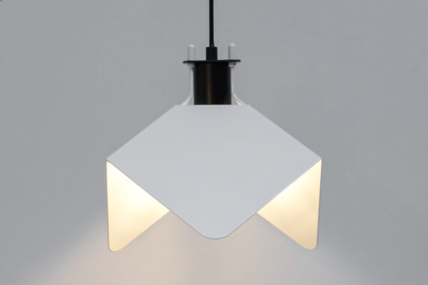 Triedro hanglamp van Stilnovo product afbeelding enkele lamp