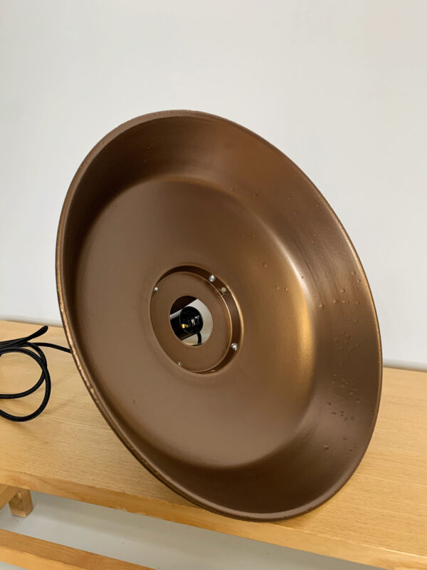 duurzame lamp MA10 van Mazda in kleur brons