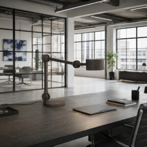 Arend Groosman Circle Arc dubbel tafellamp in eiken zwart op groot bureau