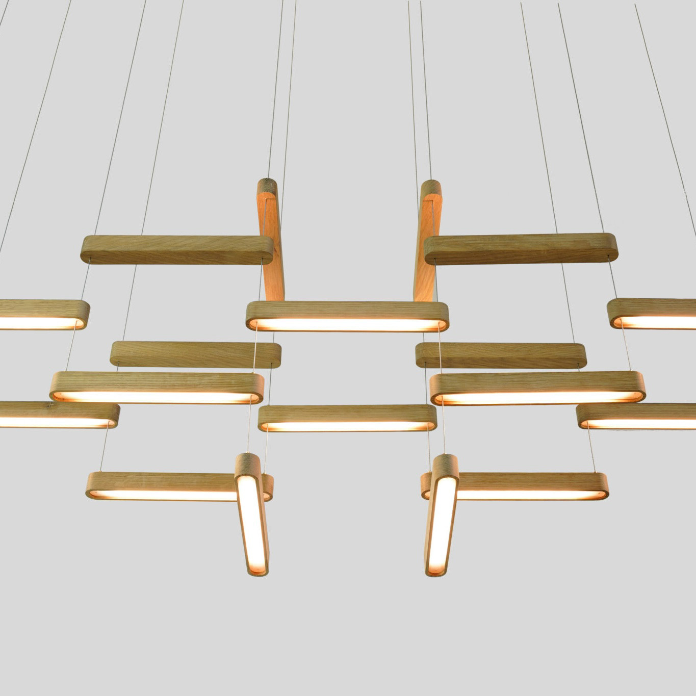 Arend Groosman Flock S Sculpture 18 met hangende houten lichtelementen