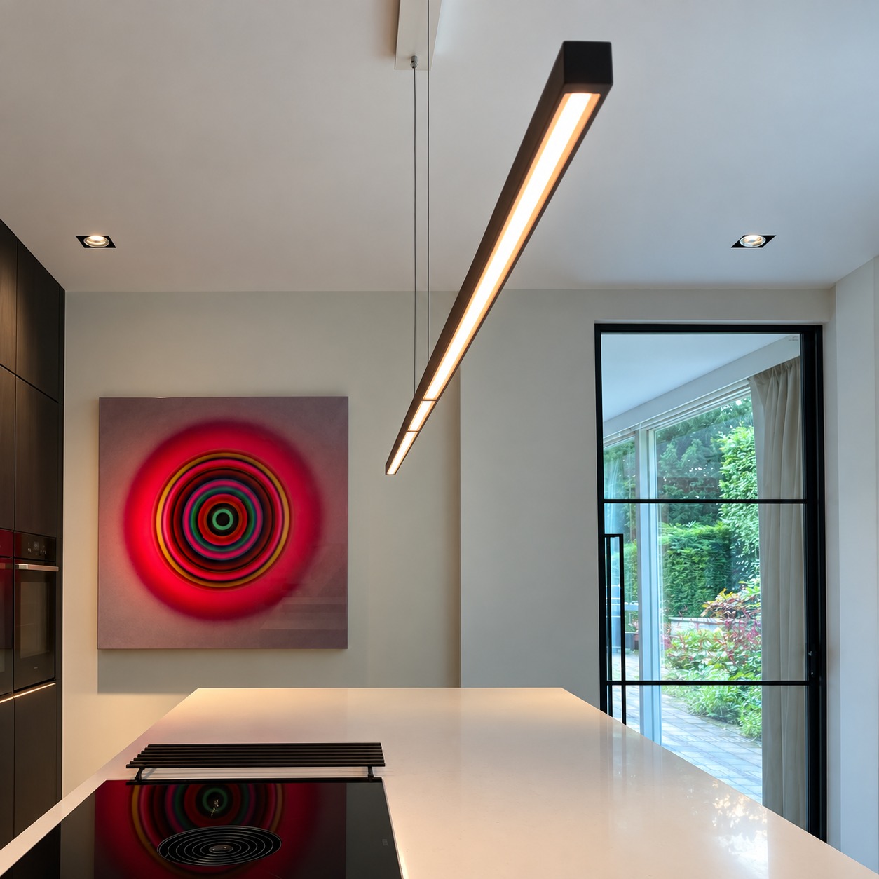 Arend Groosman Inner LED eiken zwart boven kookeiland in moderne keuken
