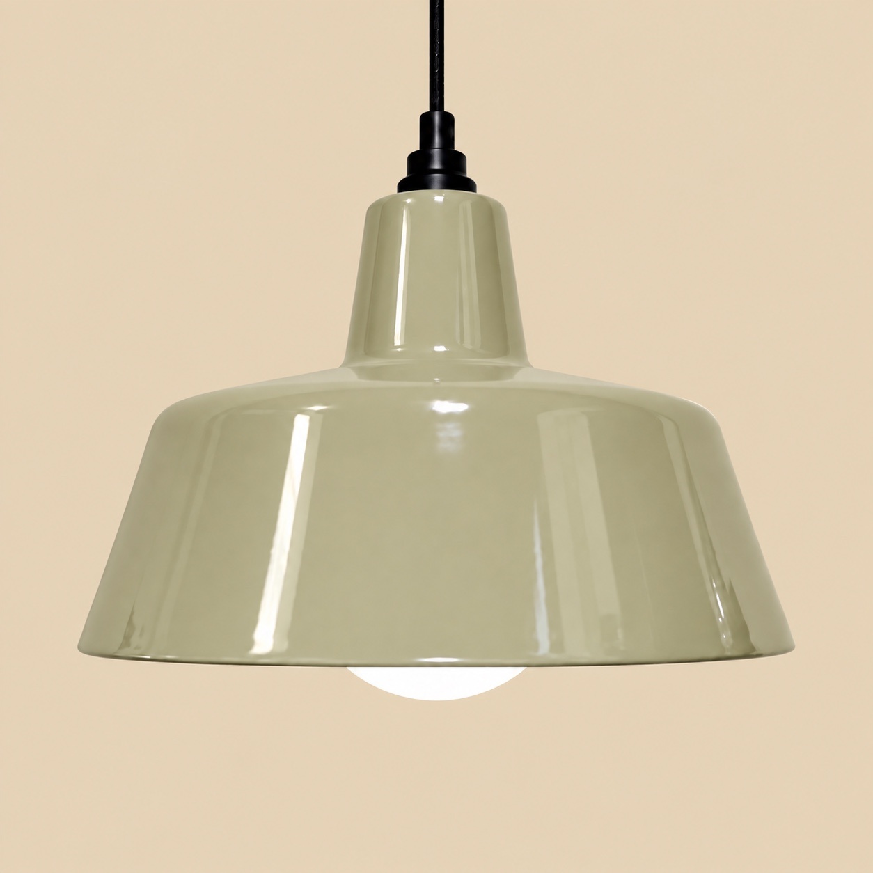 EBLI OneTone Green Beige beige emaille hanglamp close-up