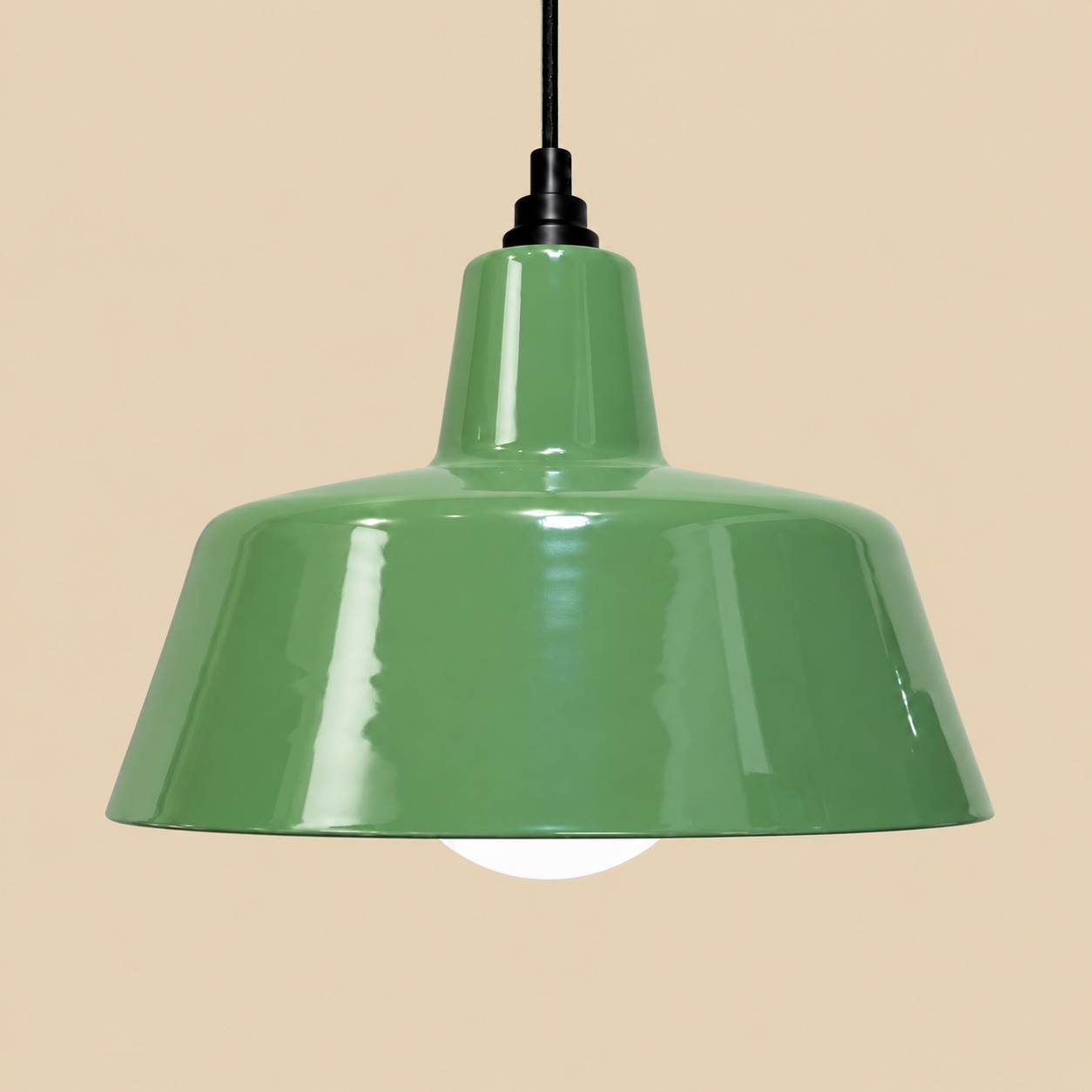 Groene emaille hanglamp EBLI OneTone Reseda Green